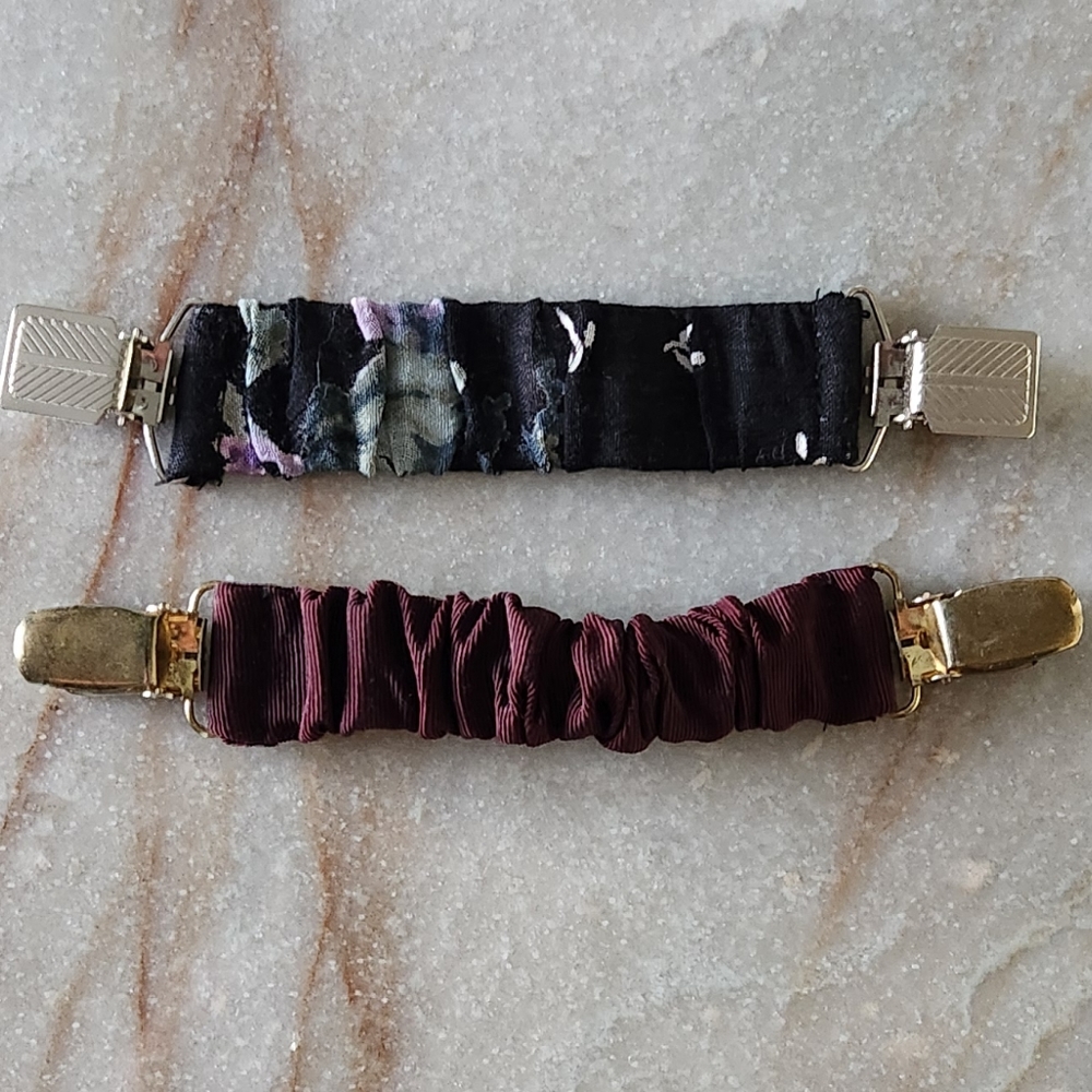 2 Vintage Cinch Clips